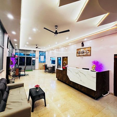 Hotel New Royal Ruby - Electronic City Phase 1 Kammasandra Экстерьер фото