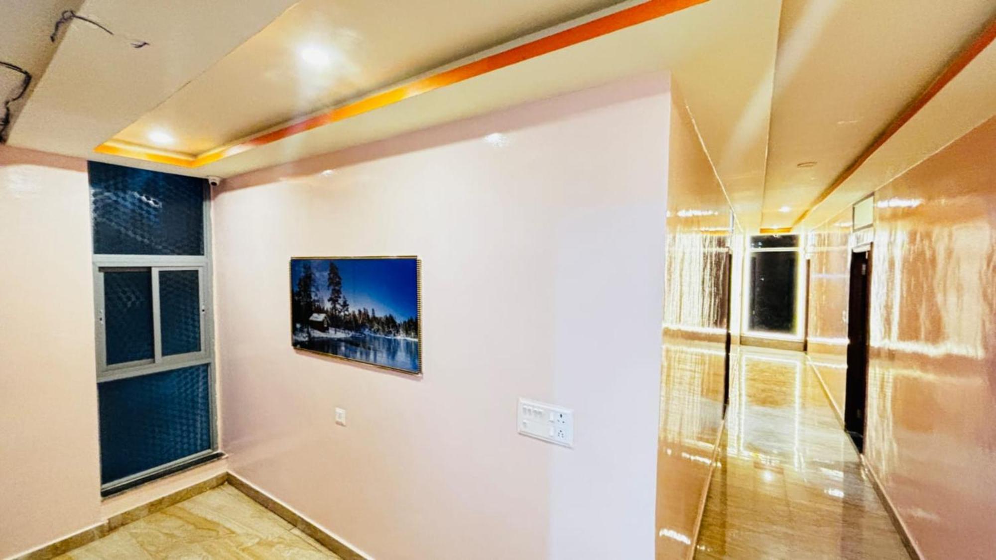 Hotel New Royal Ruby - Electronic City Phase 1 Kammasandra Экстерьер фото