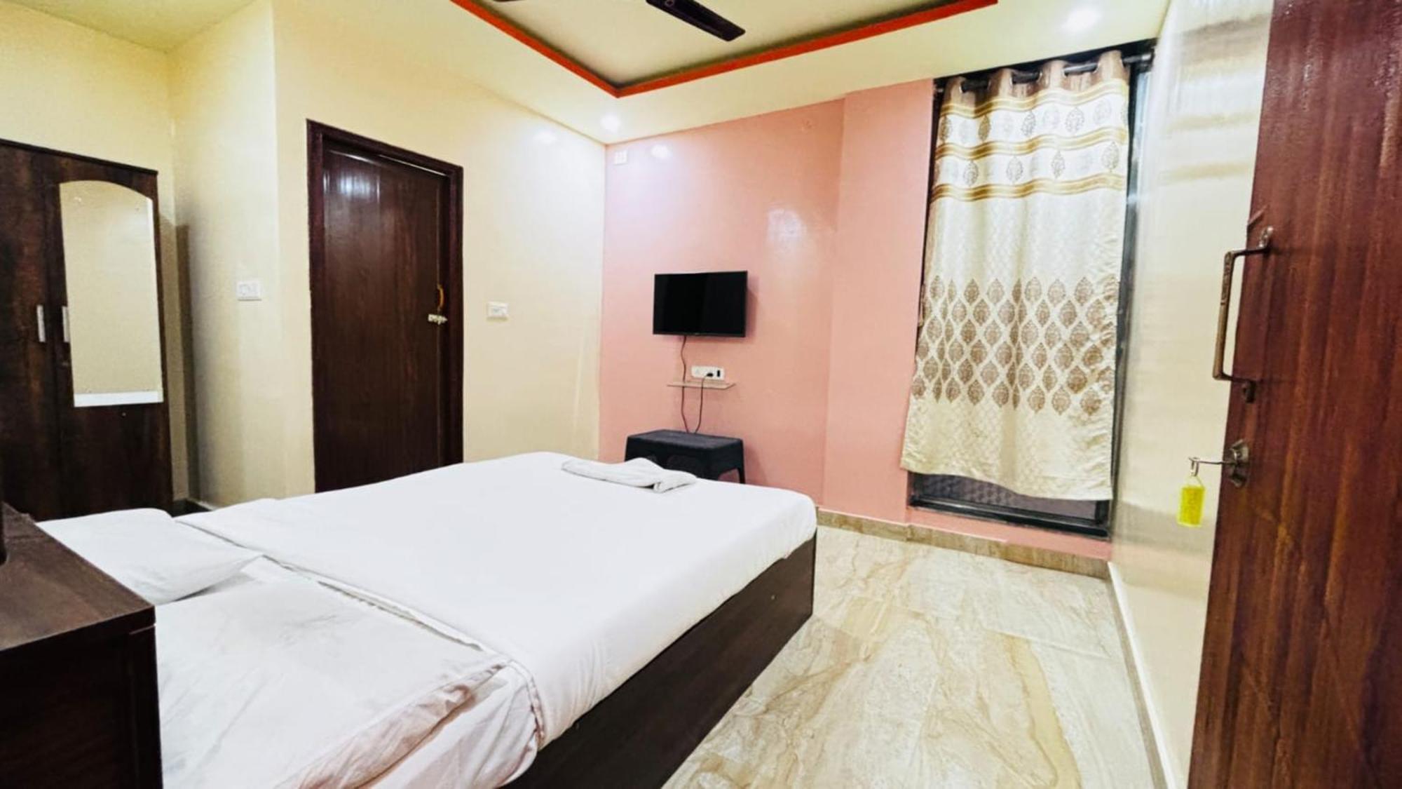 Hotel New Royal Ruby - Electronic City Phase 1 Kammasandra Экстерьер фото