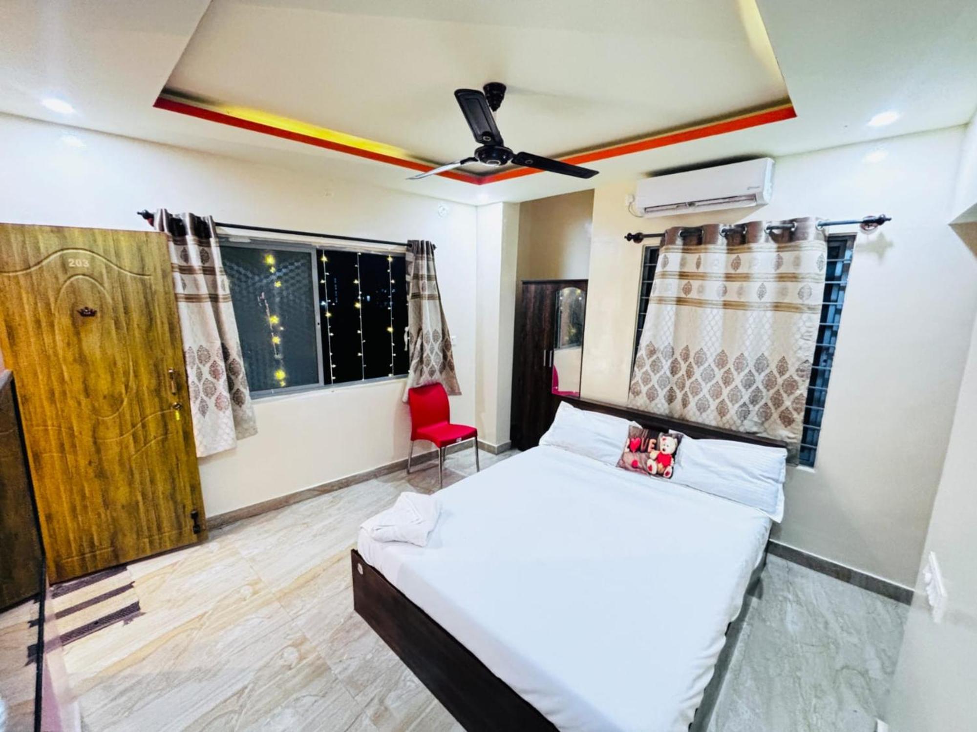 Hotel New Royal Ruby - Electronic City Phase 1 Kammasandra Экстерьер фото
