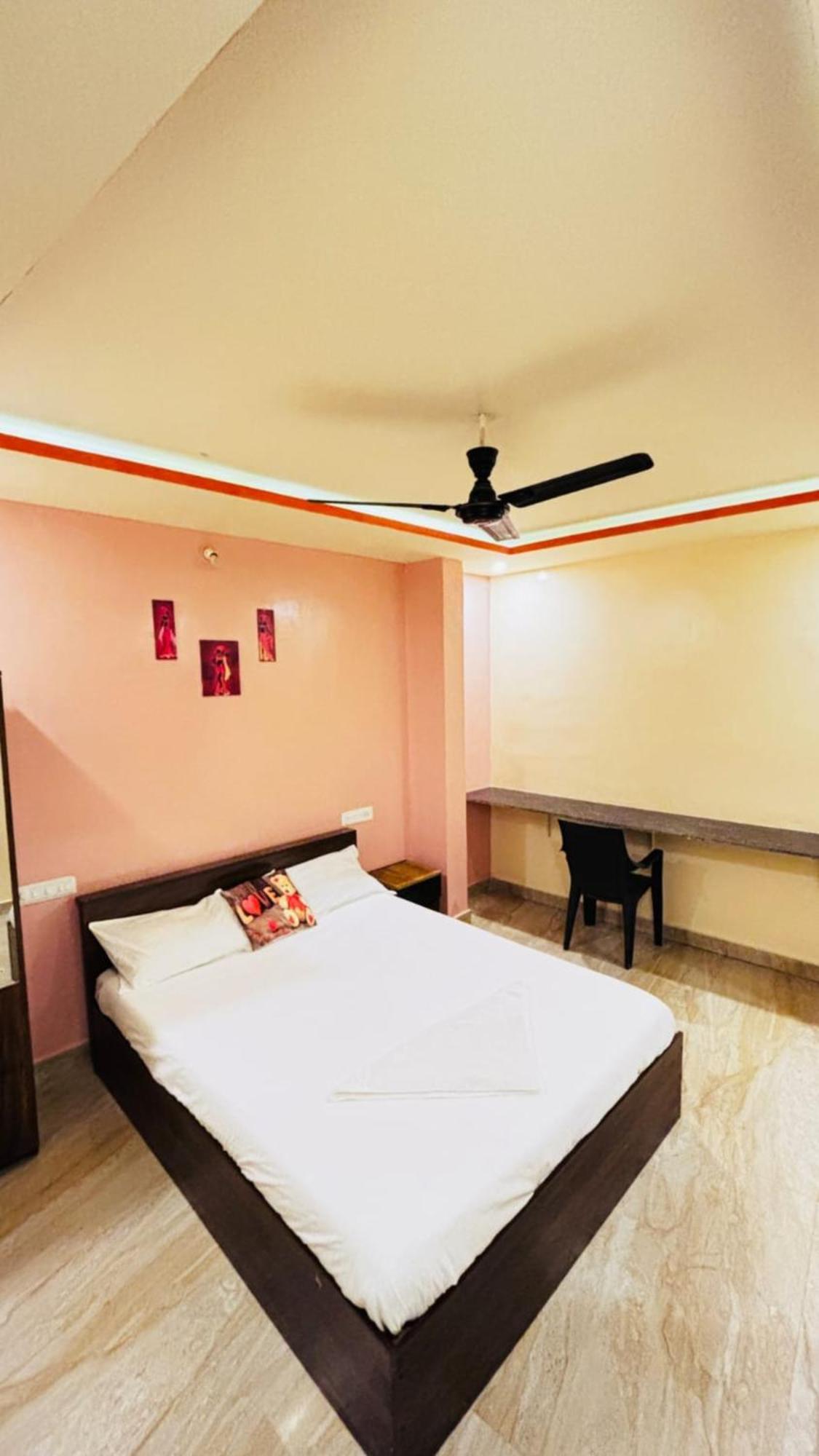 Hotel New Royal Ruby - Electronic City Phase 1 Kammasandra Экстерьер фото